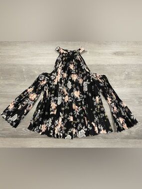 Entro Black Floral Cold-Shoulder Pleated Top Women’s Size L